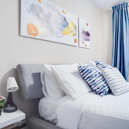 Gorgeous 2Br Condo W Parking Patio Coffee! Calgary Extérieur photo