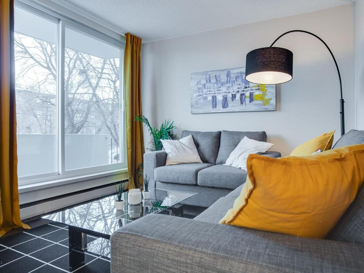 Gorgeous 2Br Condo W Parking Patio Coffee! Calgary Extérieur photo