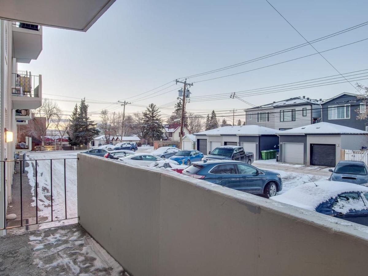 Gorgeous 2Br Condo W Parking Patio Coffee! Calgary Extérieur photo